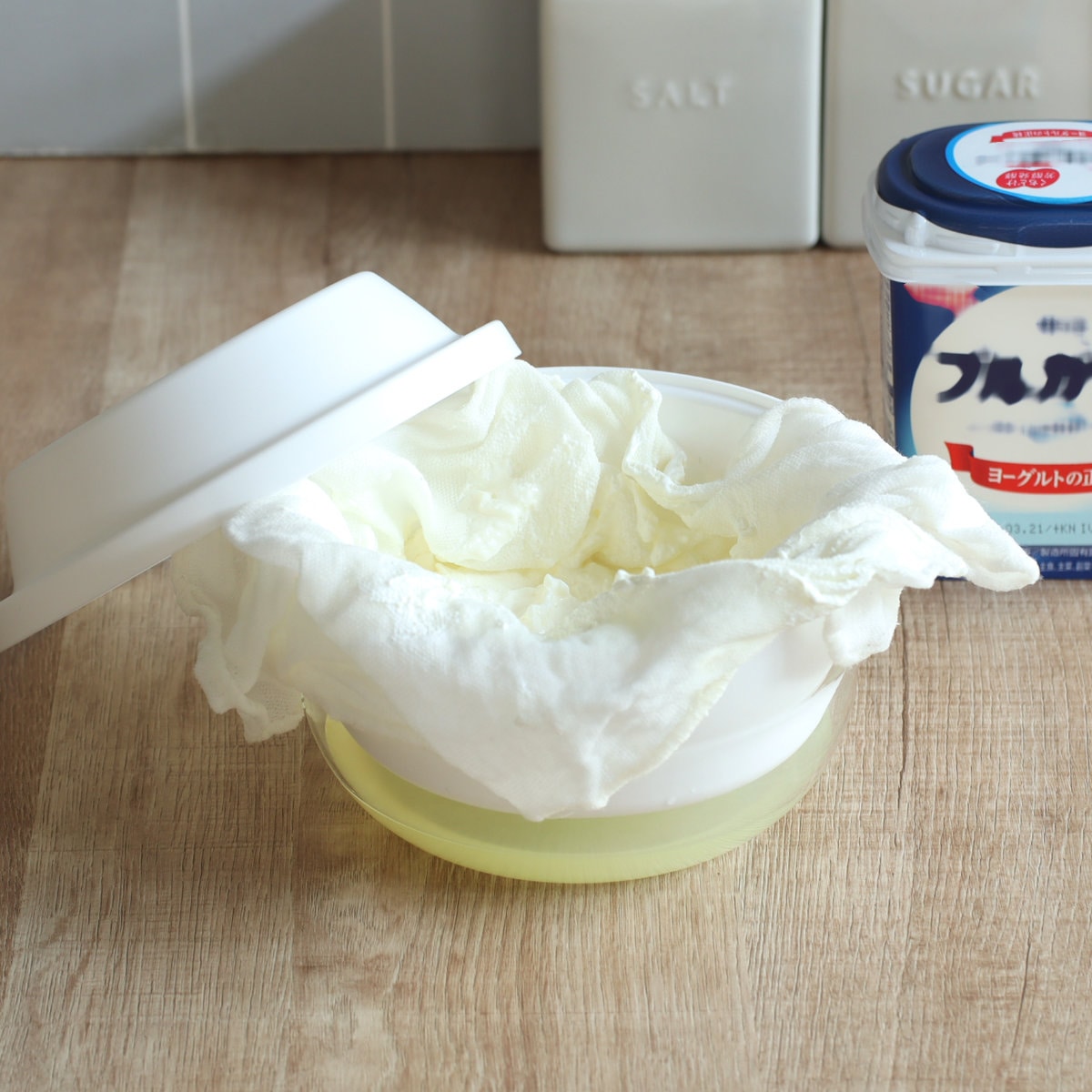 HARIO ハリオ 電子レンジ調理器 蒸し器 ガラスのレンジ蒸し器 ( レンジ調理器 レンジ調理 ガラス製 電子レンジ調理 ボウル 蒸し皿 食洗機対応 蒸し料理 電子レンジ料理 蒸し 蒸す 便利 下ごしらえ ザル 水切りざる 時短 手軽 簡単 )