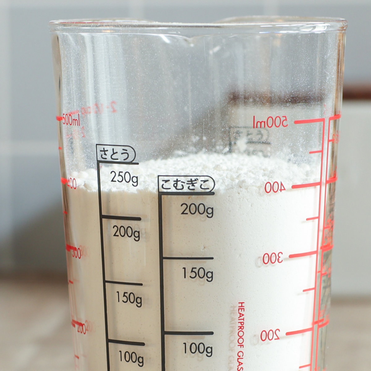 HARIO ハリオ メジャーカップ 500ml 耐熱ガラス ( 計量コップ メジャーコップ 熱湯OK 500cc ガラス製 電子レンジ対応 食洗機対応 レンジOK 計量器具 目盛り メモリ付き 両面メモリ 粉もはかれる 取っ手なし 下ごしらえ )