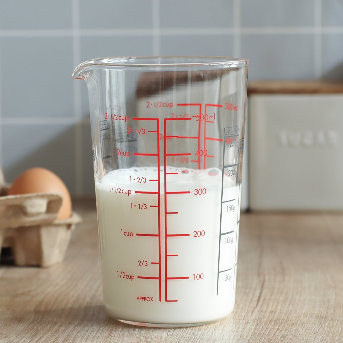 HARIO ハリオ メジャーカップ 500ml 耐熱ガラス ( 計量コップ メジャーコップ 熱湯OK 500cc ガラス製 電子レンジ対応 食洗機対応 レンジOK 計量器具 目盛り メモリ付き 両面メモリ 粉もはかれる 取っ手なし 下ごしらえ )