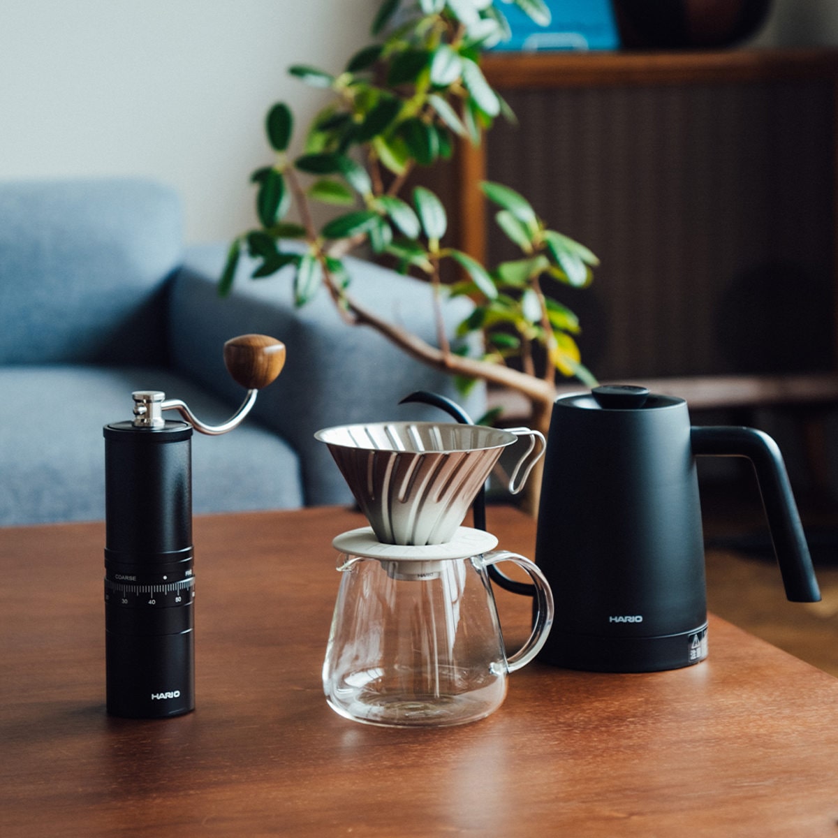 HARIO ハリオ V60 チタンドリッパー 01 ( 1~2杯用 食洗機対応 ドリッパー ハンドドリップ ドリップコーヒー ドリップ おしゃれ シンプル 軽い アウトドア )