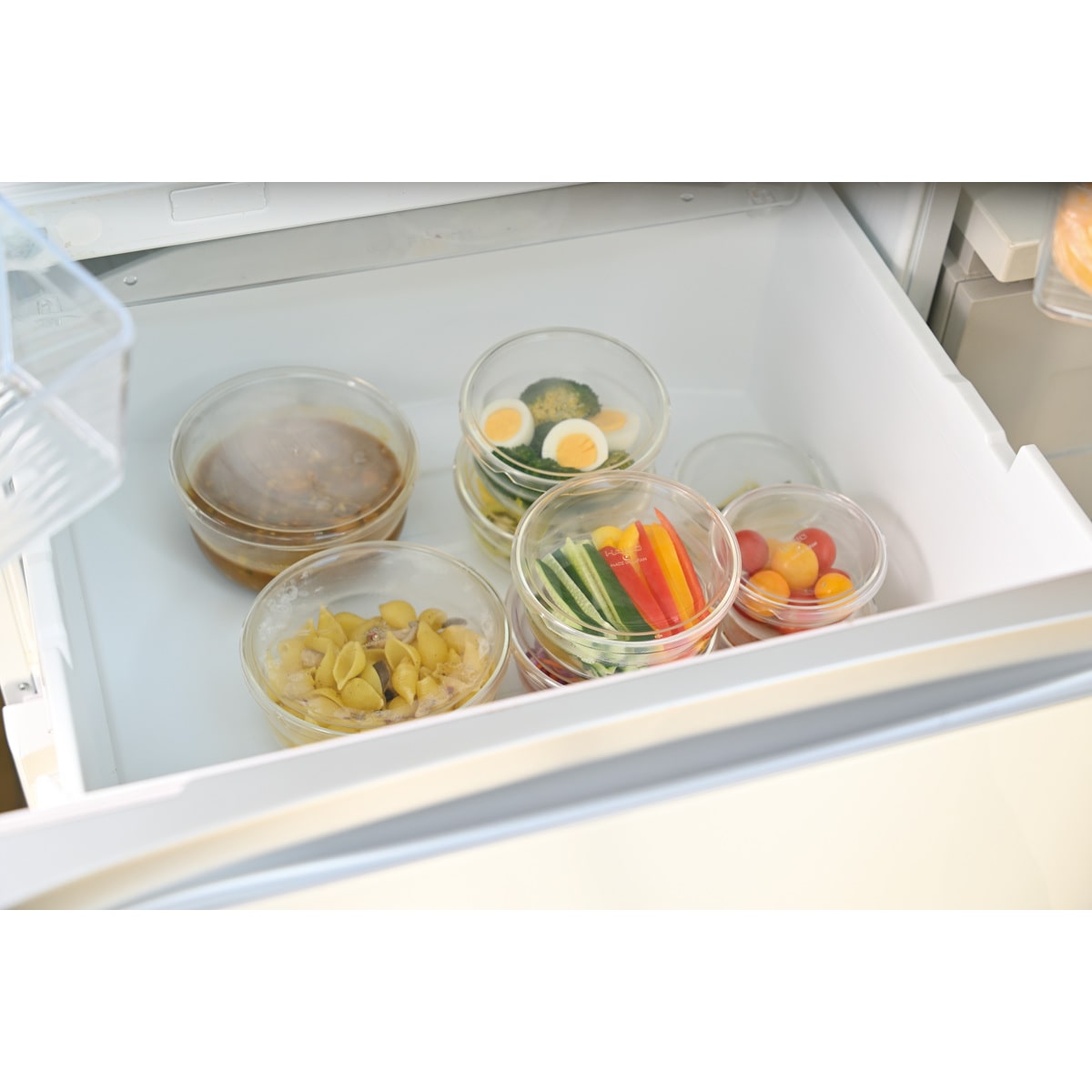 HARIO ハリオ 保存容器 ボウルップ 耐熱ガラス保存ボウル 350 ( ボウル 耐熱ガラス ガラス 電子レンジ対応 食洗機対応 オーブン対応 日本製 耐熱容器 蓋つき 保存 容器 食品保存 ガラス容器 ガラス保存容器 BPAフリー フタ )