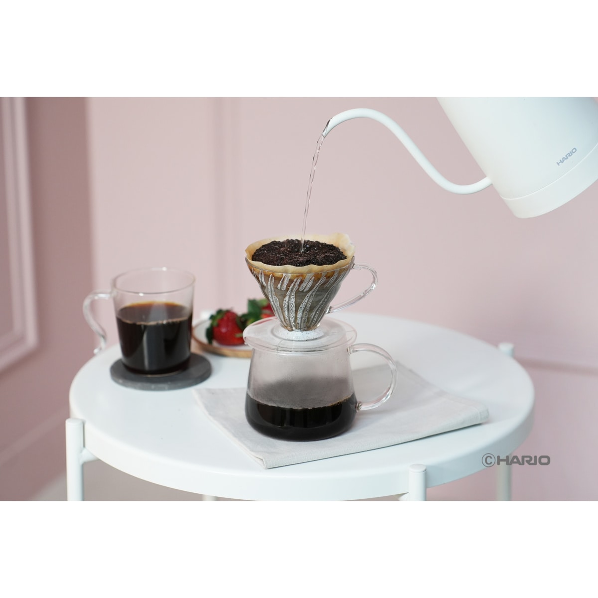 HARIO ハリオ ドリッパー V60透過ドリッパー 01 クリア トライタン ( 1~2杯用 樹脂 ハンドドリップ ドリップコーヒー ドリップ シンプル 軽い 割れにくい )