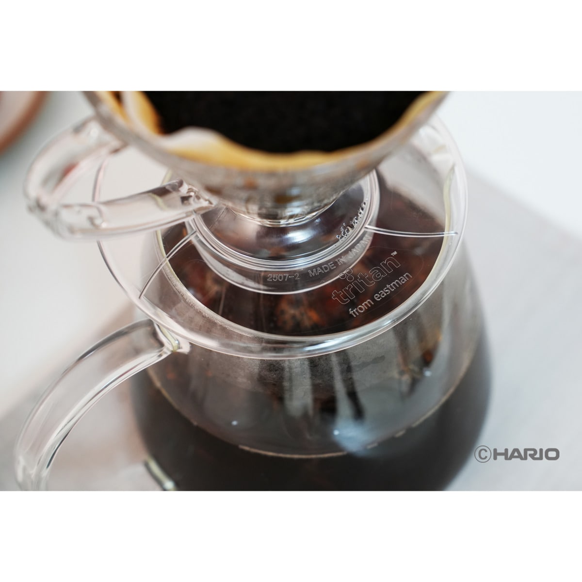 HARIO ハリオ ドリッパー V60透過ドリッパー 02 クリア トライタン ( 1~4杯用 樹脂 ハンドドリップ ドリップコーヒー ドリップ シンプル 軽い 割れにくい )