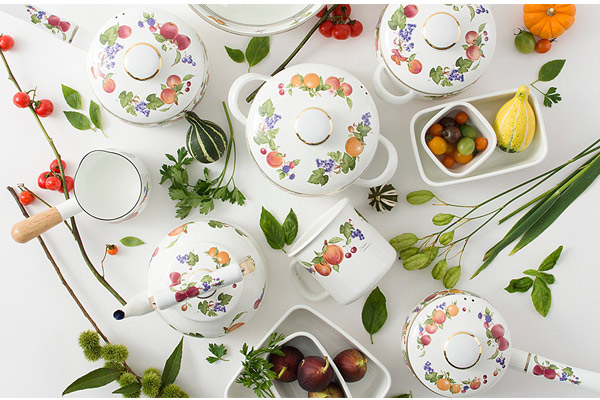 保存容器 M 600ml ホーロー製 フルータスコレクション2 フタ付き ( ホーロー容器 琺瑯容器 ストッカー 琺瑯製保存容器 角型容器 オーブン対応 冷凍保存 スクエア フードコンテナ 食品保存 おしゃれ ハニーウェア )