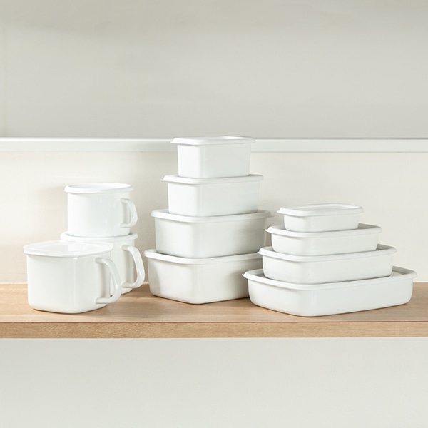 保存容器 ホーロー製 1.6L 角型 富士ホーロー 浅型角容器 L Konte コンテ ( HoneyWare ストックポット 調味料入れ ストッカー 容器 フードコンテナ 作り置き ぬか漬け容器 漬物容器 食品保存 オーブン対応 おしゃれ 白 ホワイト )