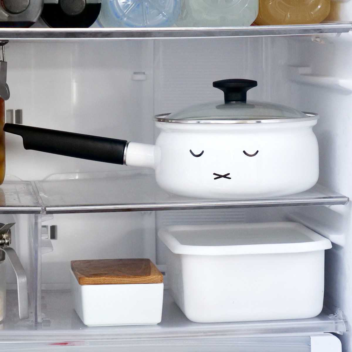 片手鍋 18cm IH対応 富士ホーロー ミッフィーフェイス ( ガス火対応 片手なべ ホーロー鍋 琺瑯鍋 ほうろう鍋 ガラス蓋付き 18センチ 鍋 なべ ガラス蓋 おしゃれ 琺瑯製 HoneyWere ハニーウェア ミッフィー )