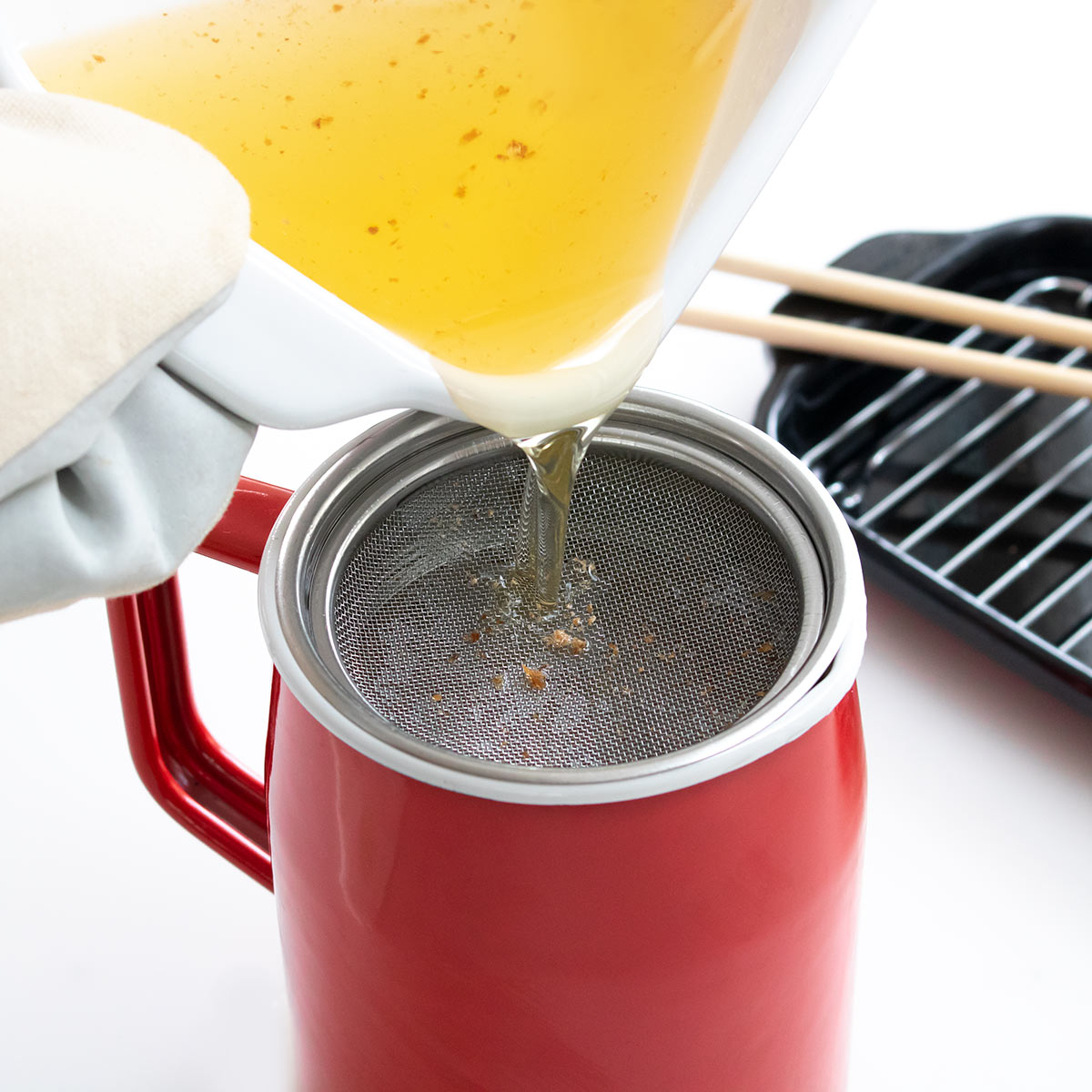 角型天ぷら鍋 IH対応 ワイド 富士ホーロー バット付き 温度計付き Honey Ware ( ガス火対応 オール熱源対応 天ぷら鍋 揚げ鍋 ハニーウェア 琺瑯 ほうろう 揚げ物鍋 少ない油 コンパクト スクエア ホワイト )