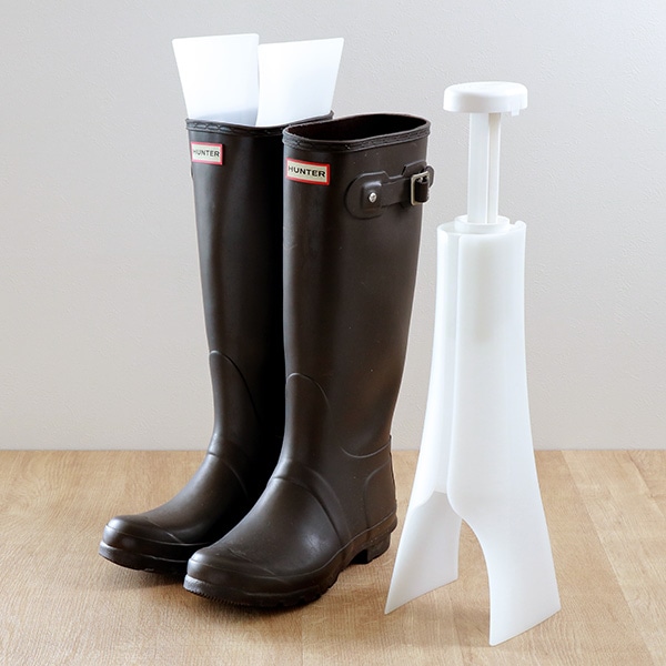 ブーツホルダー スペースセーバー 2足分 4個入り ( ブーツキーパー ブーツスタンド シューキーパー ブーツ 4個 靴 収納 省スペース 伸縮 ショート ロング 脱臭剤付き 脱臭 消臭 逆さ 靴箱 玄関 靴収納 シューズ )