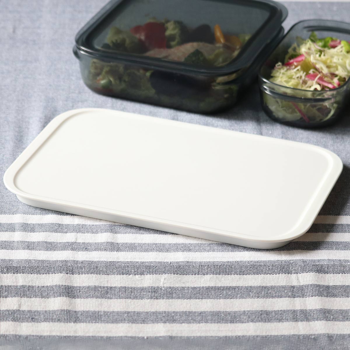 収納トレー 調理ができる保存容器 Lサイズ ( 日本製 トレー 専用トレー トレー単品 トレイ like-it ライクイット 調理ができる保存容器用 収納トレイ プレート お盆 整理 整頓 整列 冷蔵庫内 冷凍庫内 収納 )