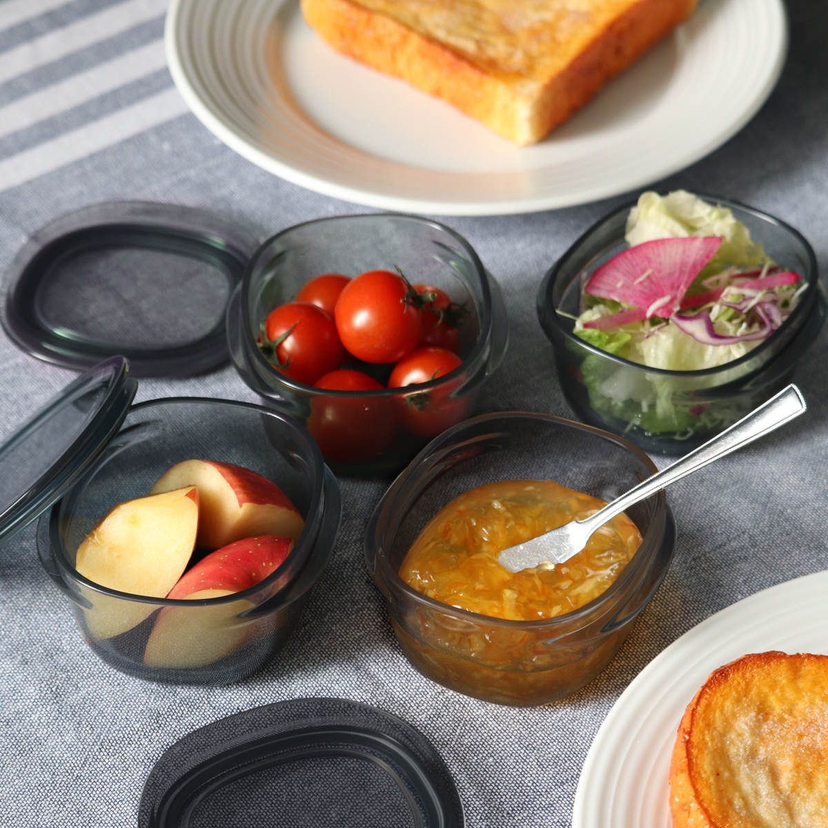 保存容器 200ml 調理ができる保存容器 Sサイズ 4個入 ( 日本製 密閉 プラスチック 電子レンジ対応 食洗機対応 冷凍庫OK 電子レンジ調理器 保存 容器 フードコンテナ 0.2L 透明 割れにくい 軽い 丈夫 キャニスター フードストッカー ) 【グレー】 グレー