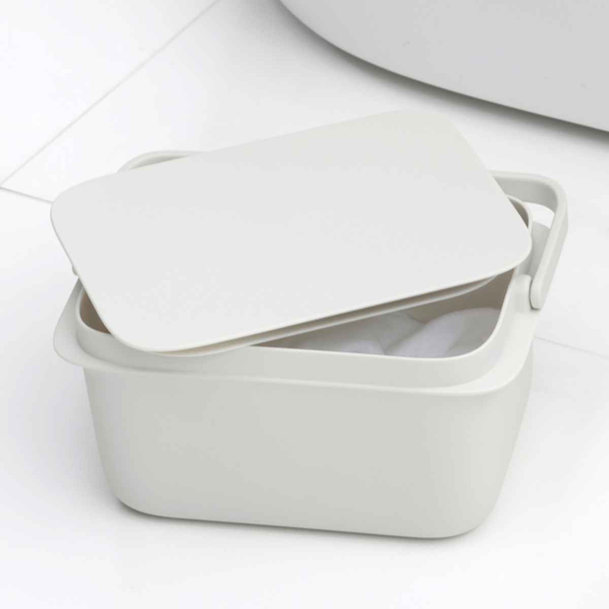 marna マーナ きれいに暮らす。 バケツ W627W ( バケツ 5L ふた付き 角型バケツ ばけつ 蓋付き つけ置き 収納 スクエア シンプル 白 四角 目盛り付き 上靴 靴洗い 洗濯 おしゃれ )