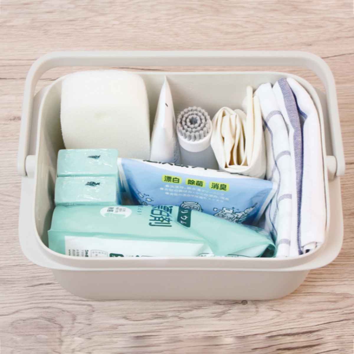 marna マーナ きれいに暮らす。 バケツ W627W ( バケツ 5L ふた付き 角型バケツ ばけつ 蓋付き つけ置き 収納 スクエア シンプル 白 四角 目盛り付き 上靴 靴洗い 洗濯 おしゃれ )