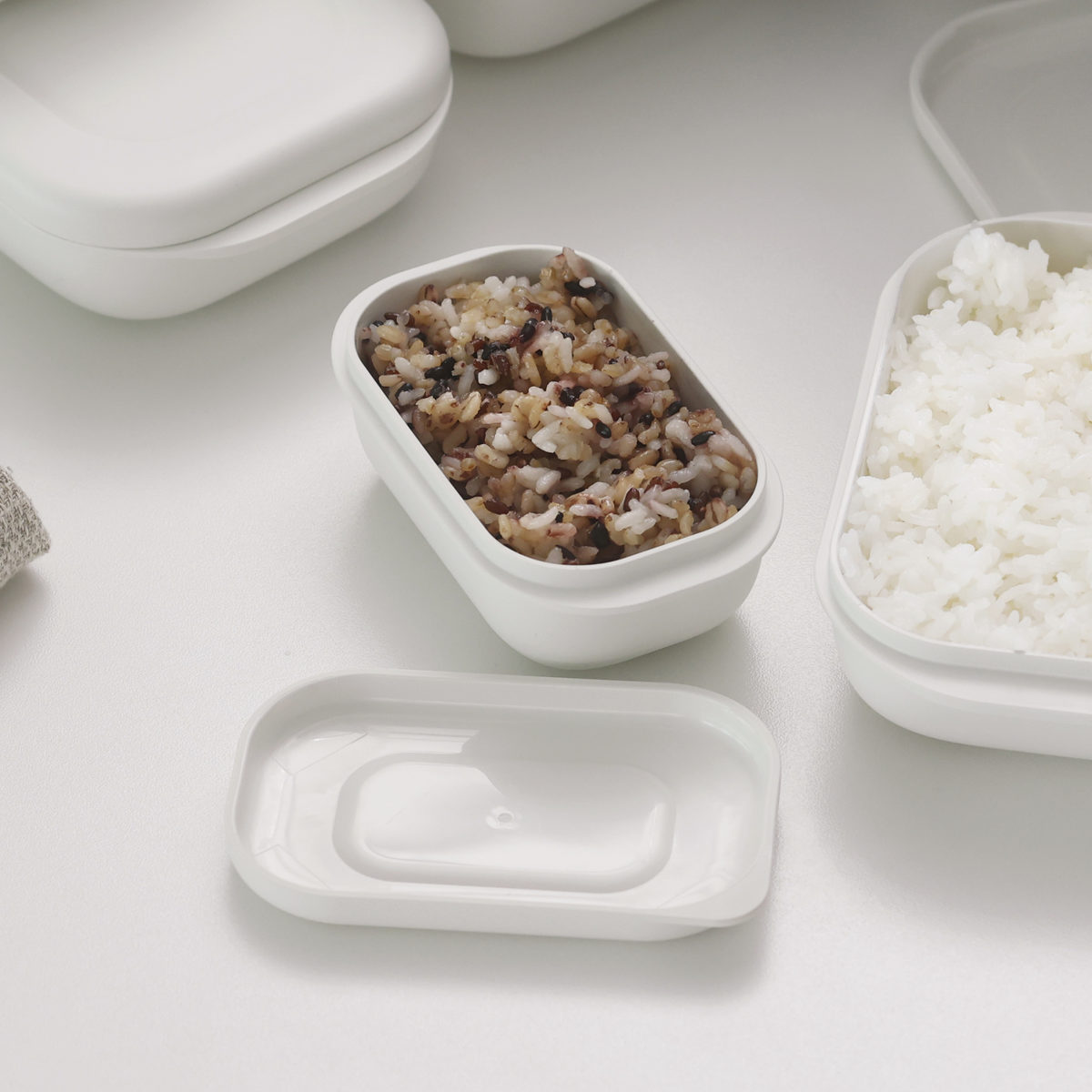 marna マーナ 極 冷凍ごはん容器 小 K811 3個セット ( 保存容器 2個入り 日本製 食洗機対応 電子レンジ対応 冷凍ご飯容器 冷凍保存 冷凍 100g 小盛 ふっくら お弁当 お米 ごはん ご飯 米 容器 小分け 保存 炊き立てごはん )