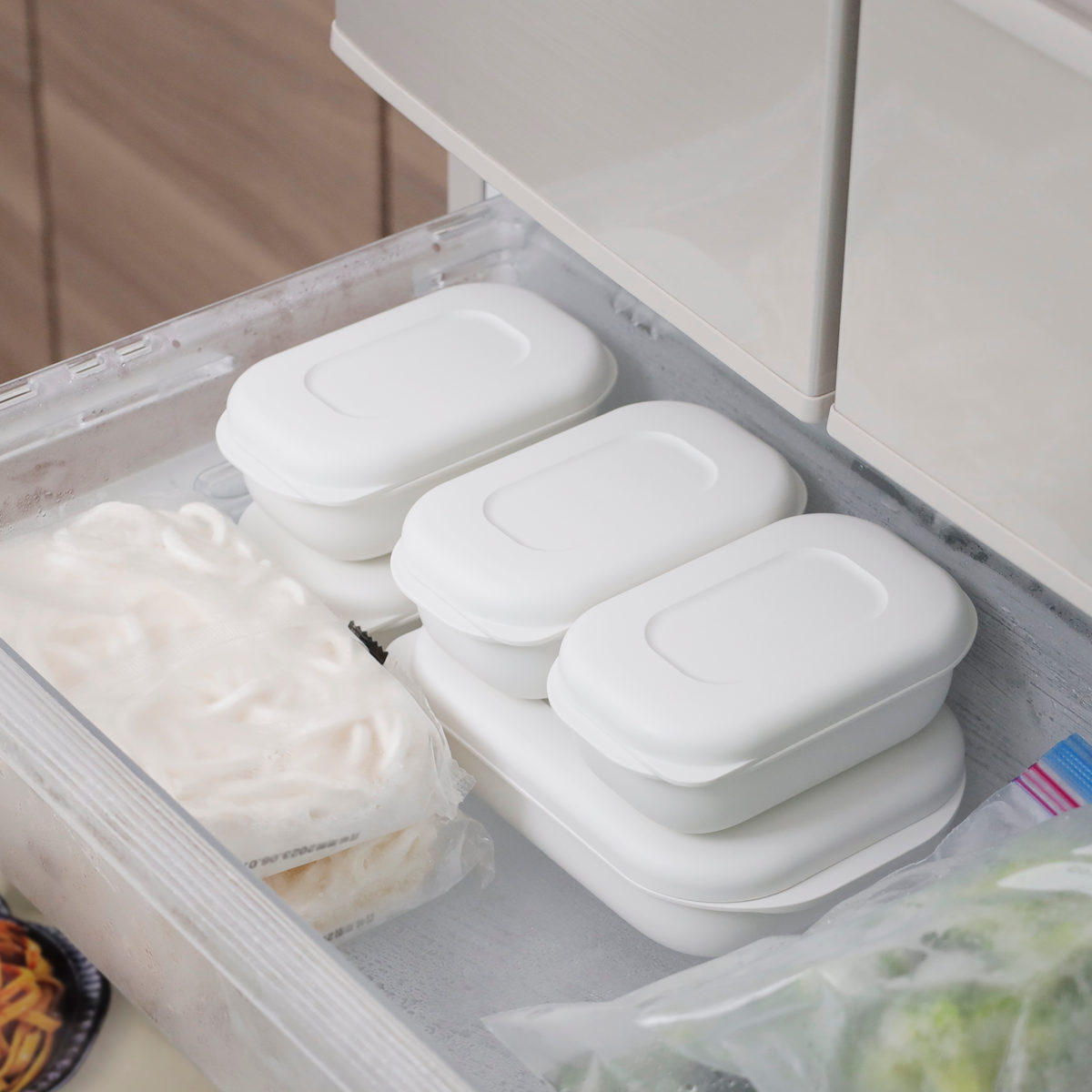 marna マーナ 極 冷凍ごはん容器 小 K811 2個セット ( 保存容器 2個入り 日本製 食洗機対応 電子レンジ対応 冷凍ご飯容器 冷凍保存 冷凍 100g 小盛 ふっくら お弁当 お米 ごはん ご飯 米 容器 小分け 保存 炊き立てごはん )