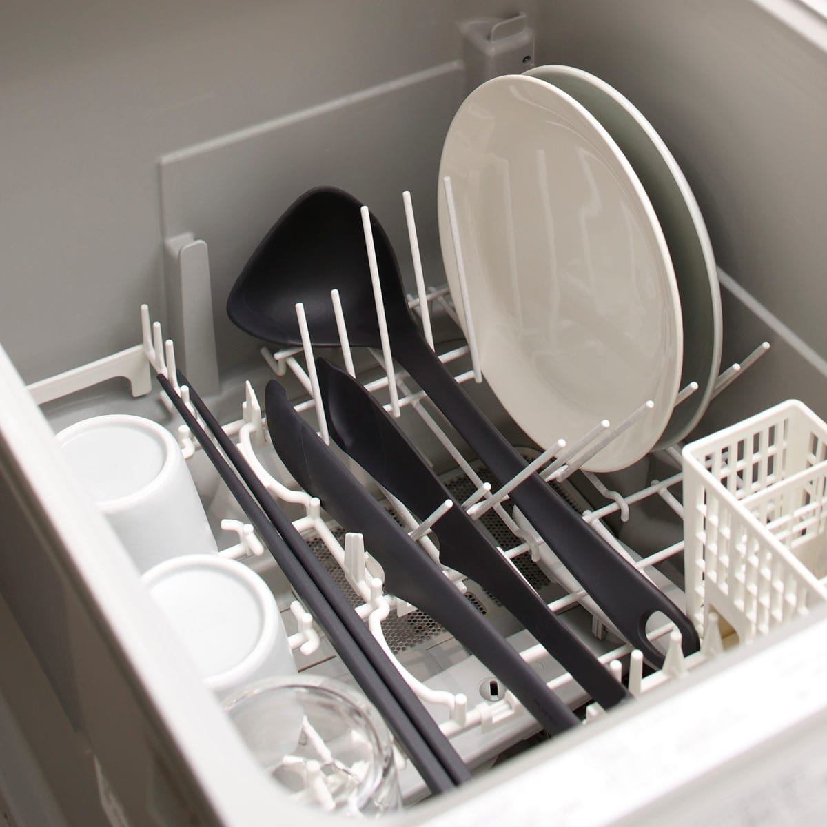 marna マーナ マーナのきほん お玉 K800 ( M すくいやすい 食洗機対応 シリコンおたま 注ぎやすい レードル キッチンツール 耐熱 おしゃれ かわいい おたま 穴無しお玉 調理スプーン 調理用品 調理器具 ) 【グレー】 グレー