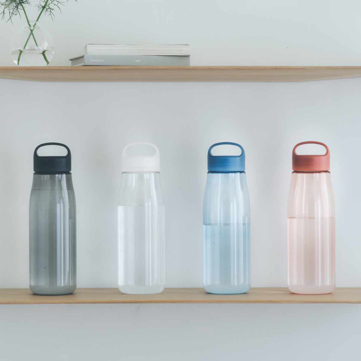 marna マーナ cocuri Daily ウォーターボトル 1L ( 水筒 直飲み 食洗機対応 マイボトル クリア ボトル 軽量 1リットル おしゃれ かわいい パッキンなし 広口 ハンドル付き 洗いやすい 軽い 透明 持ち運び プラスチック 日本製 ) 【カームホワイト】 カームホワイト