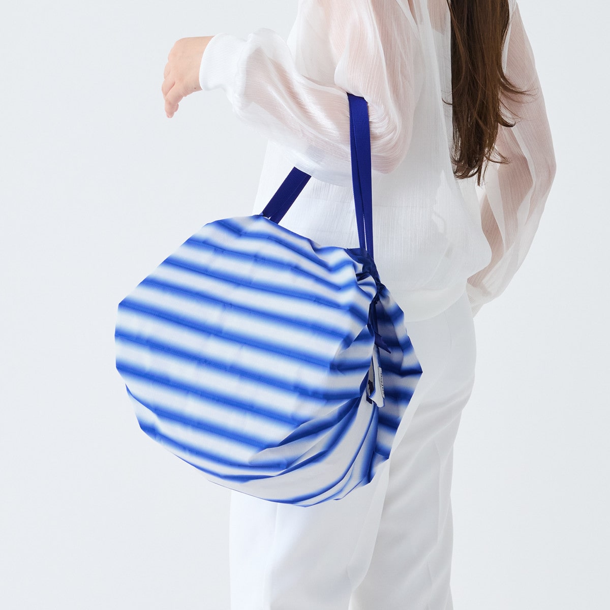 marna マーナ Shupatto コンパクトバッグ M ( シュパット エコバッグ 15L マイバッグ エコバック 買い物バッグ 洗濯可能 マチ広 コンパクト 折りたたみ レジバッグ サブバッグ 買い物袋 バッグ トート ) 【強調ブルー】 強調ブルー