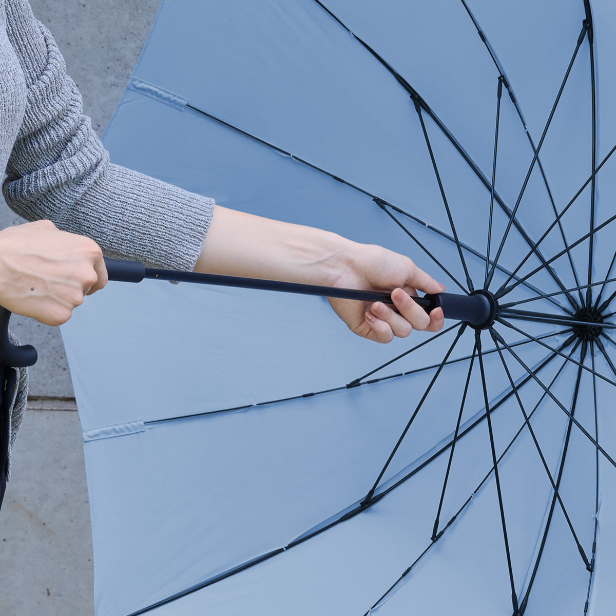 marna マーナ Shupatto アンブレラ 58cm S510B ( 傘 ベルトなしで畳める シュパット レディース メンズ 16本骨 UVカット 晴雨兼用 日傘 雨傘 長傘 車 濡れない 男女兼用 畳まない 軽い 手が濡れない ) 【コバルトブルー】 コバルトブルー