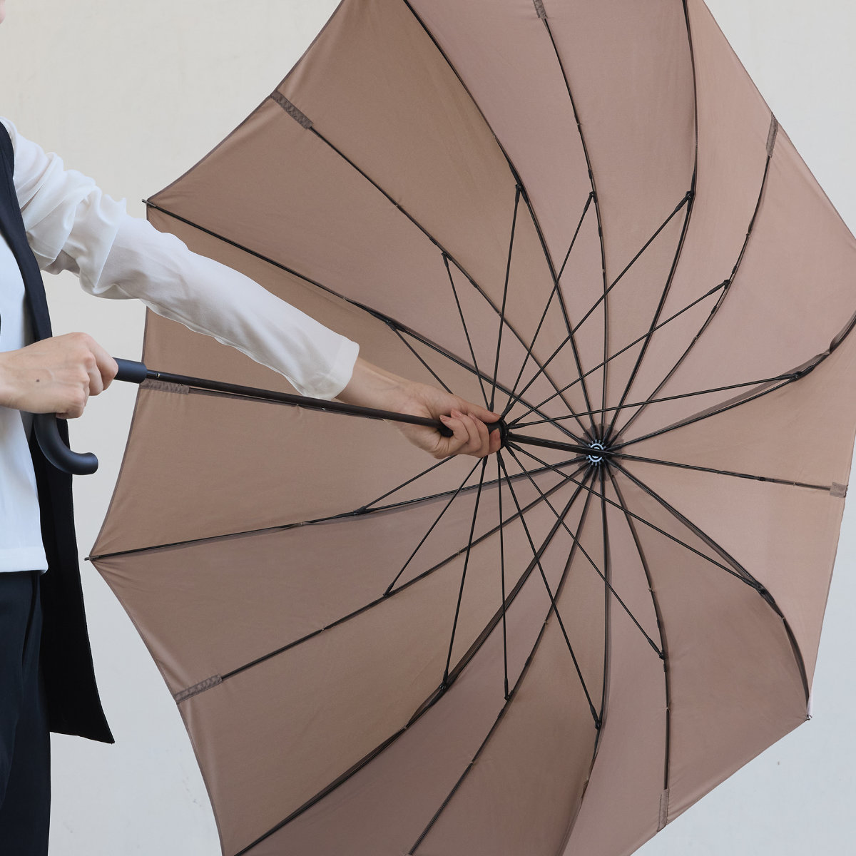 marna マーナ Shupatto アンブレラ 65cm S511B ( 傘 ベルトなしで畳める シュパット レディース メンズ 16本骨 UVカット 晴雨兼用 日傘 雨傘 長傘 車 濡れない 男女兼用 畳まない 軽い 手が濡れない ) 【トープブラウン】 トープブラウン