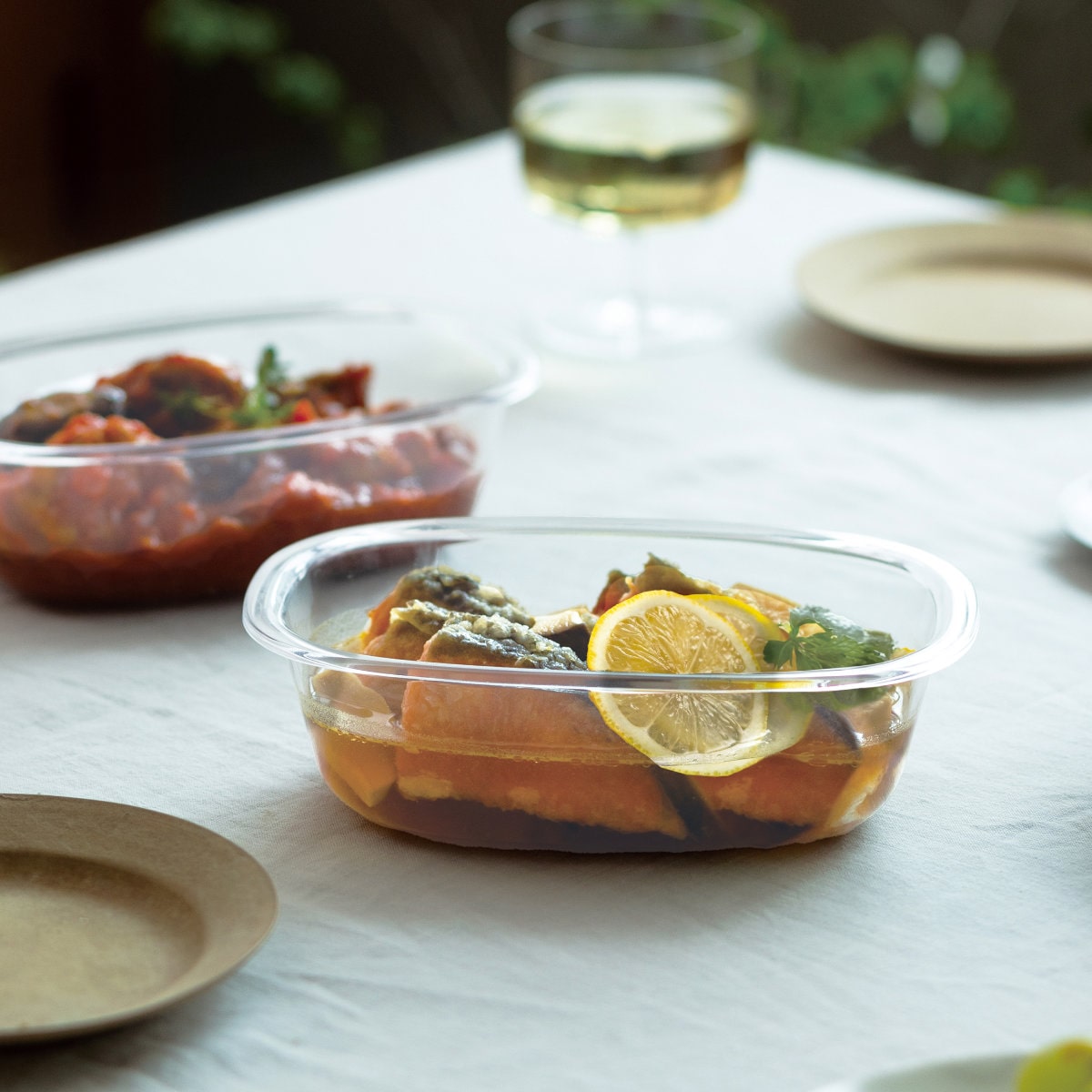 marna マーナ うつわにもなる保存容器 650mL 2個入り K832 ( 密閉 食洗機対応 電子レンジ対応 冷凍 キッチン 積み重ね スタッキング 収納 シンク下 ワンタッチ 保存 容器 軽量 ) 【ダークグレー】 ダークグレー