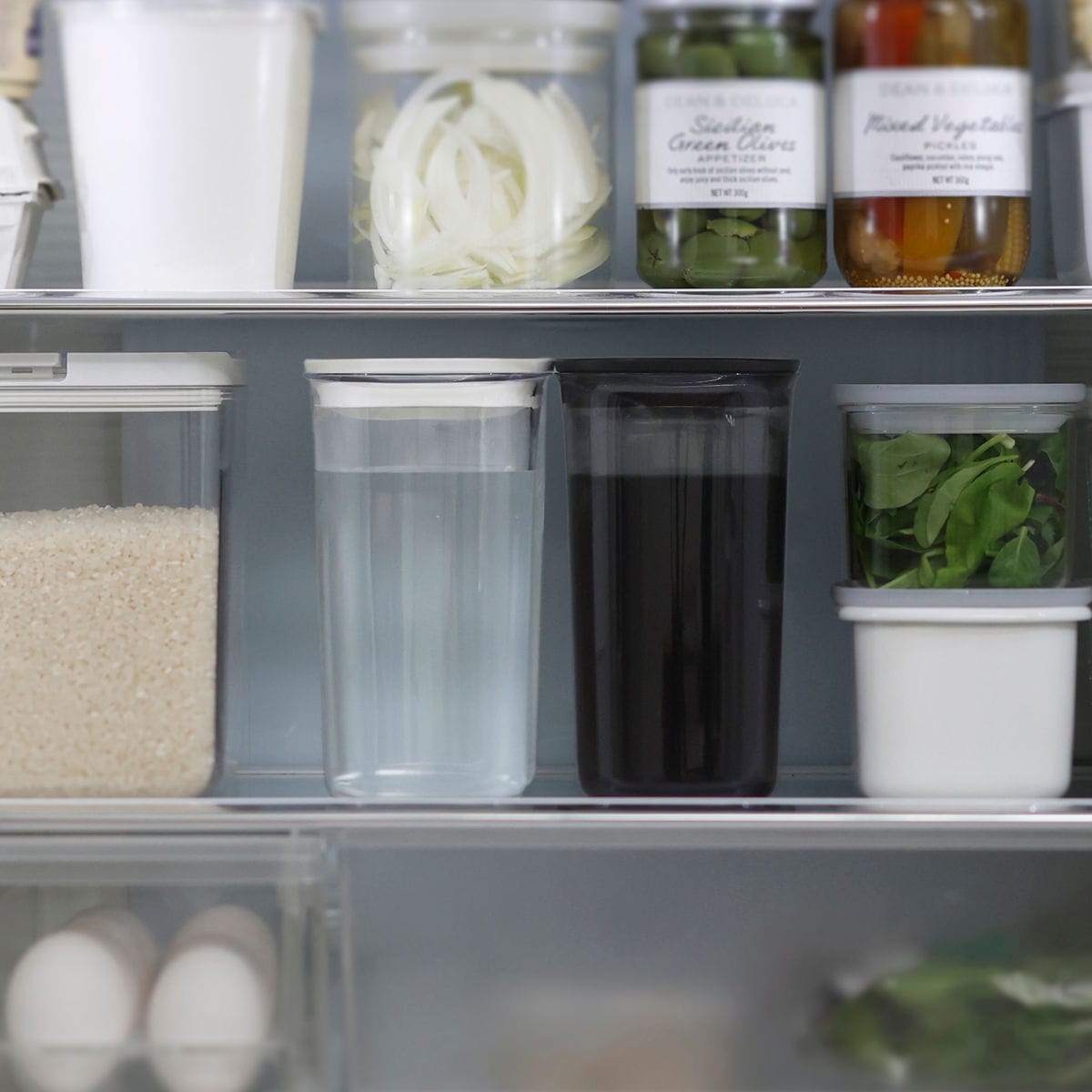 marna マーナ ウォーターピッチャー 1L ホワイト+ブラック 2個セット K787 ( 水差し 麦茶ポット 水さし 冷水ポット プラスチック製 耐熱 お茶 麦茶 熱湯 広口 注ぎやすい 洗いやすい 冷蔵庫 ドアポケット )