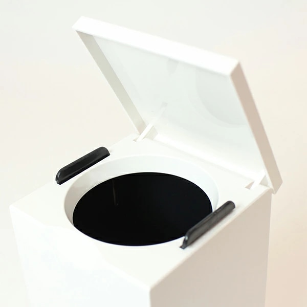 marna マーナ スクエア トイレポット W062W ( ゴミ箱 トイレ トイレ用品 サニタリーポット トイレ用ゴミ箱 ごみ箱 汚物入れ ダストボックス トイレ用 コーナーポット サニタリー ボックス 収納 用品 )