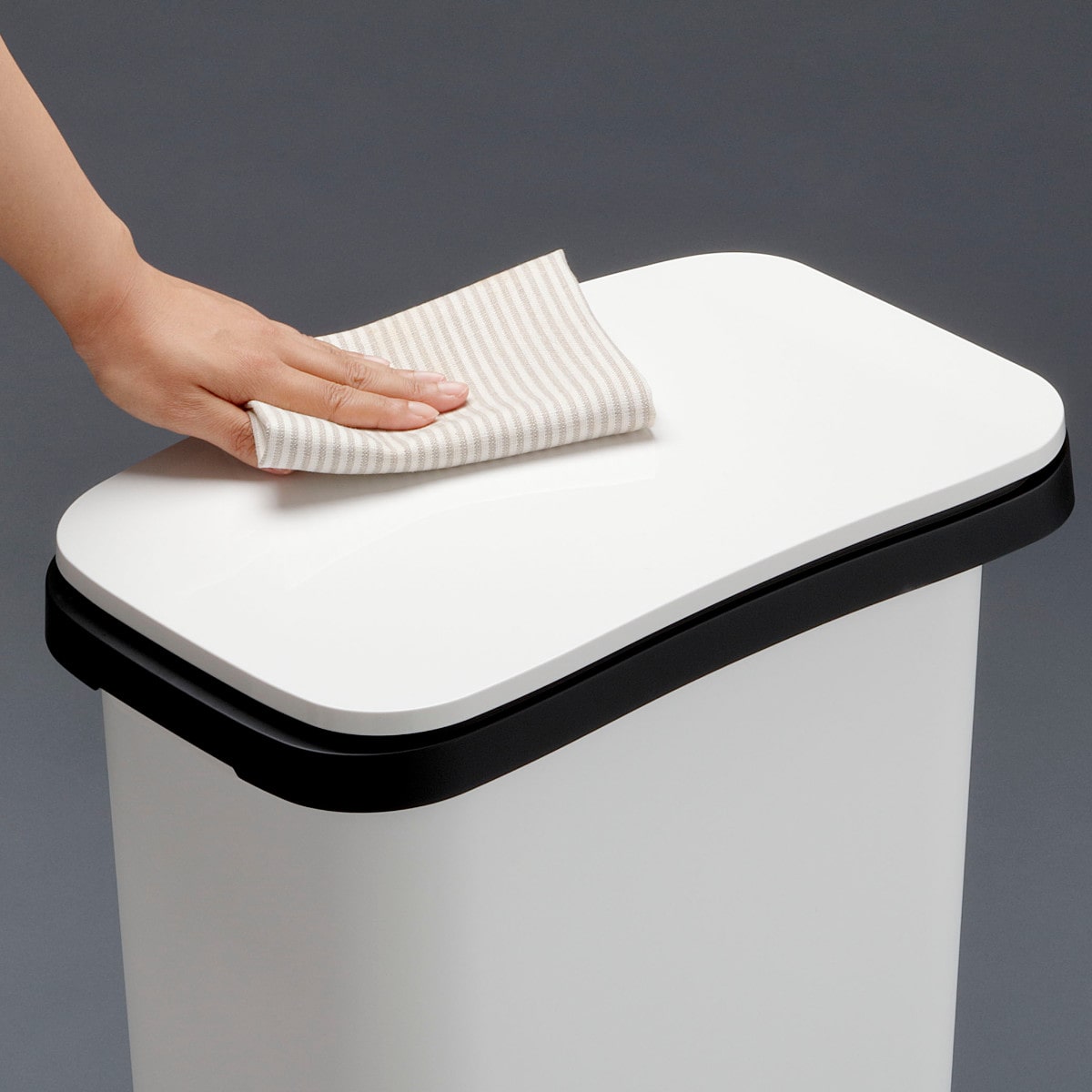 ゴミ箱 31L スムース ペタル ダストボックス ( ごみ箱 31リットル ペダル式 キャスター 付き シンプル スリム おしゃれ 袋止め付き 袋が見えにくい キッチン ホワイト ブラック メタル ウッド 木目 ) 【ウッド】 ウッド