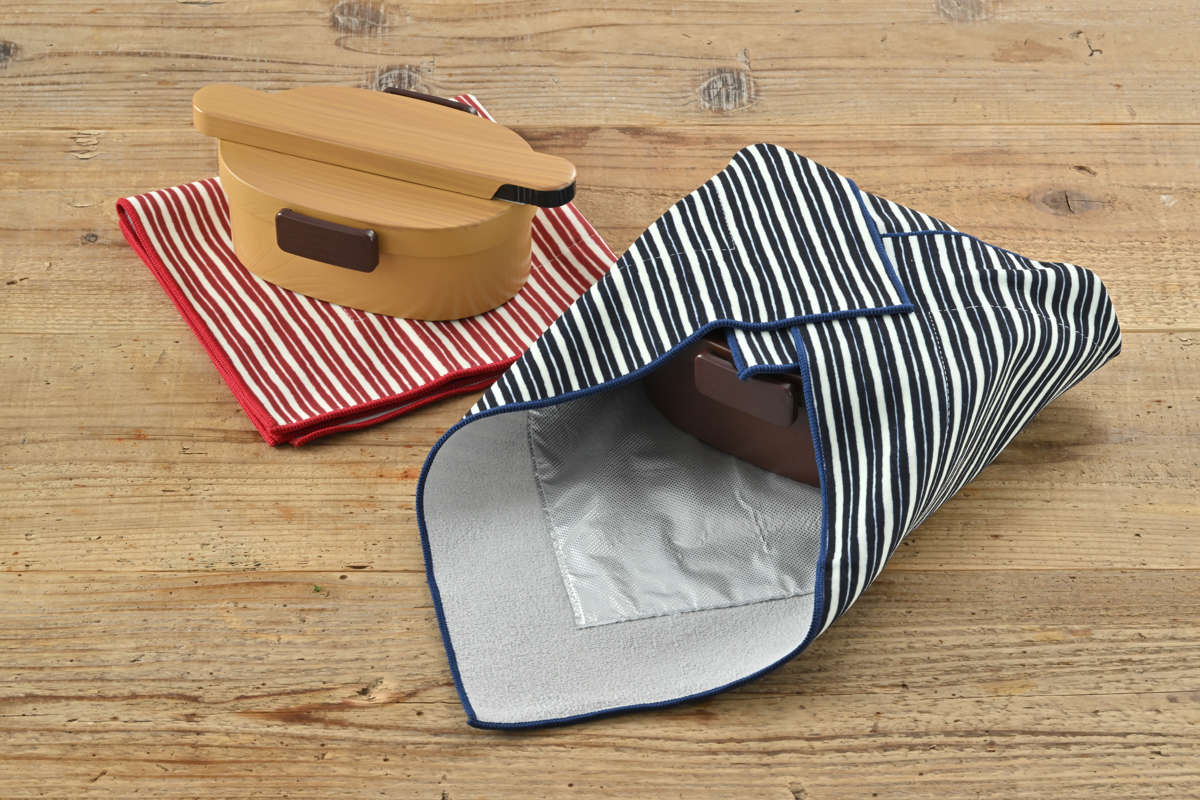 ランチクロス 38×38cm さっと包める小風呂敷 ( お弁当包み 風呂敷 裏面保冷シート 正方形 お弁当箱入れ 弁当箱 弁当 ランチボックス ケース 包み シンプル ) 【ピンク】 ピンク