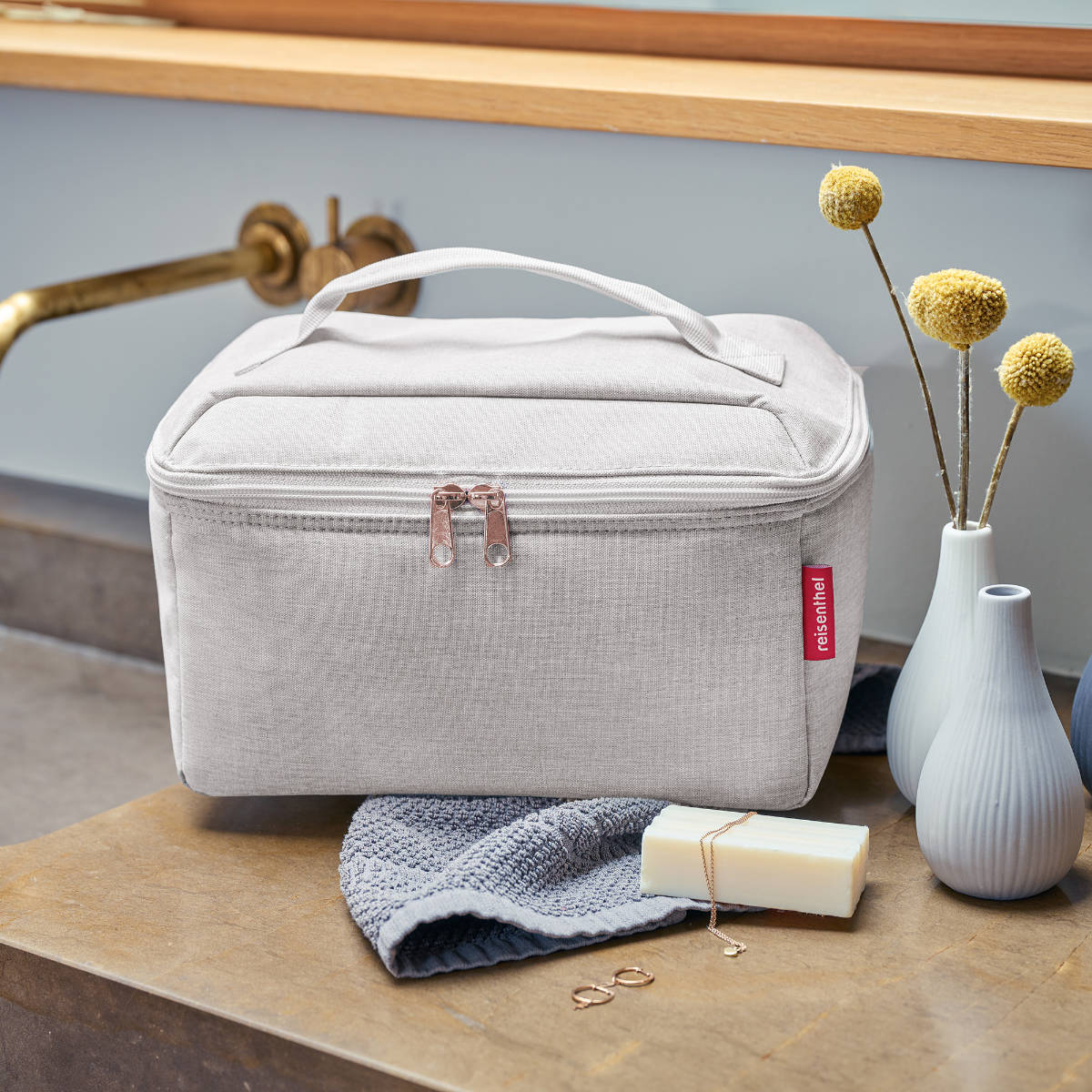 【アウトレット】コスメポーチ reisenthel BEAUTYCASE ( ポーチ メイクポーチ バニティ 持ち運び 大容量 仕切り 持ち手付き メイク道具 ファスナー ポケット おしゃれ 取り出しやすい 旅行 収納 ) 【SKYROSE】 SKYROSE