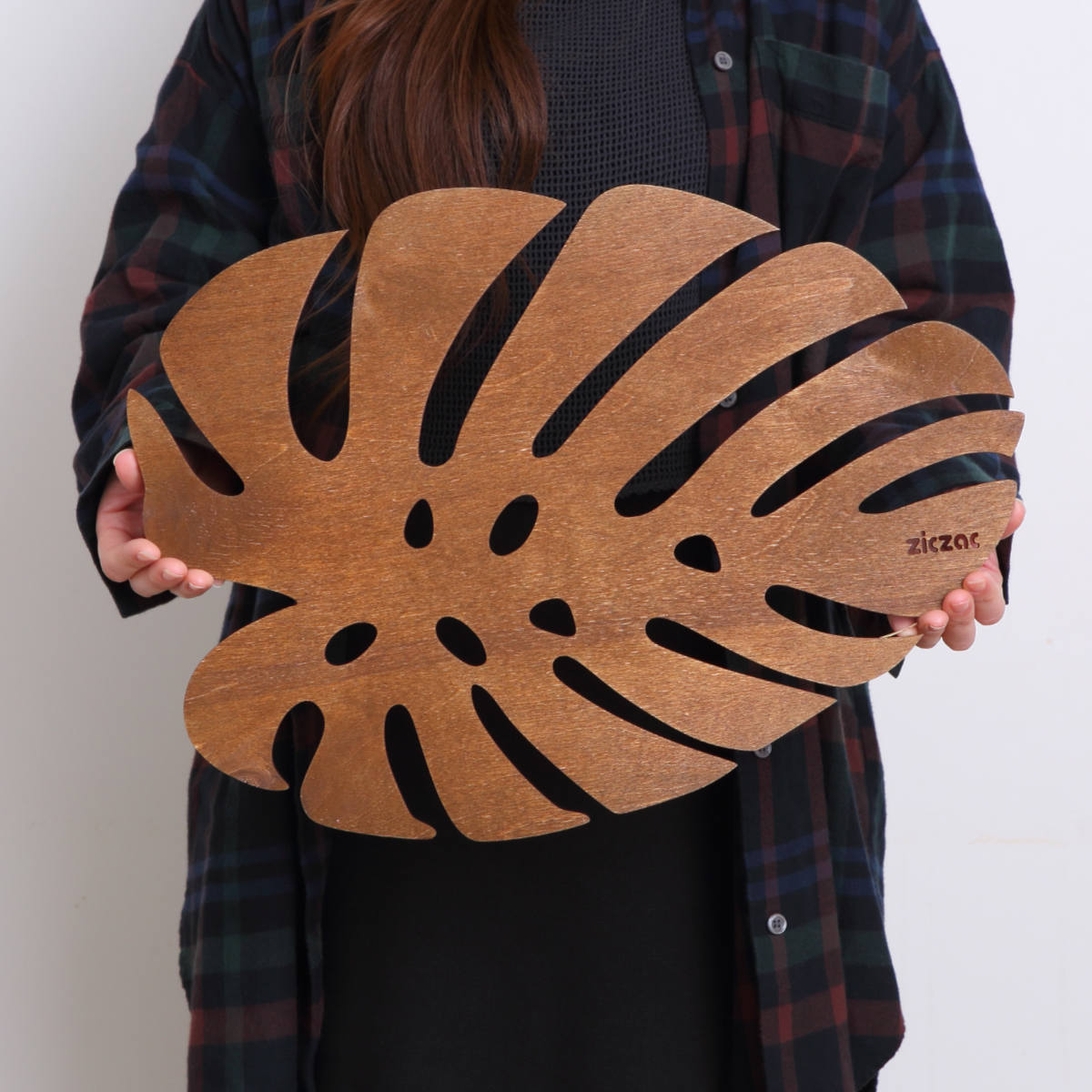ランチョンマット 木製 ZICZAC BIRCH Placemat Monstera ( ジックザック 木製マット プレイスマット ランチマット 天然木 木 バーチ材 モンステラ ナチュラル インテリア 45×33cm ) 【WALNUT】 WALNUT