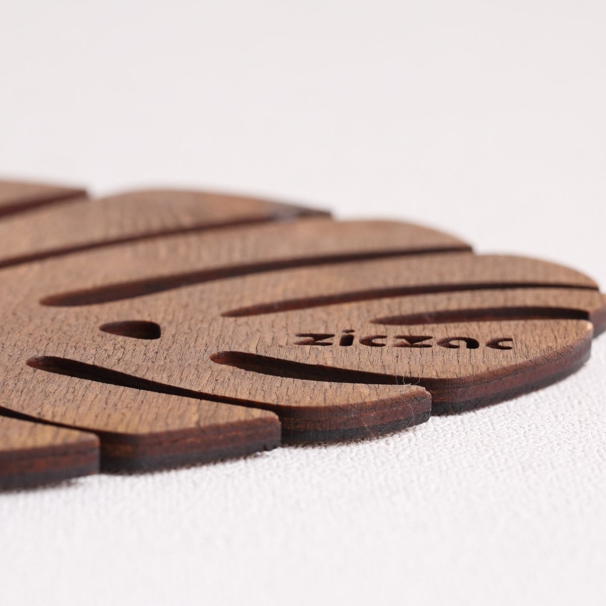 ランチョンマット 木製 ZICZAC BIRCH Placemat Monstera ( ジックザック 木製マット プレイスマット ランチマット 天然木 木 バーチ材 モンステラ ナチュラル インテリア 45×33cm ) 【WALNUT】 WALNUT