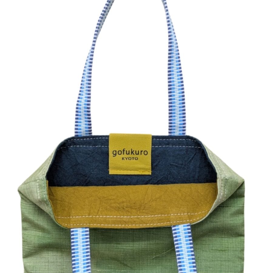 バッグの裏地のカラー