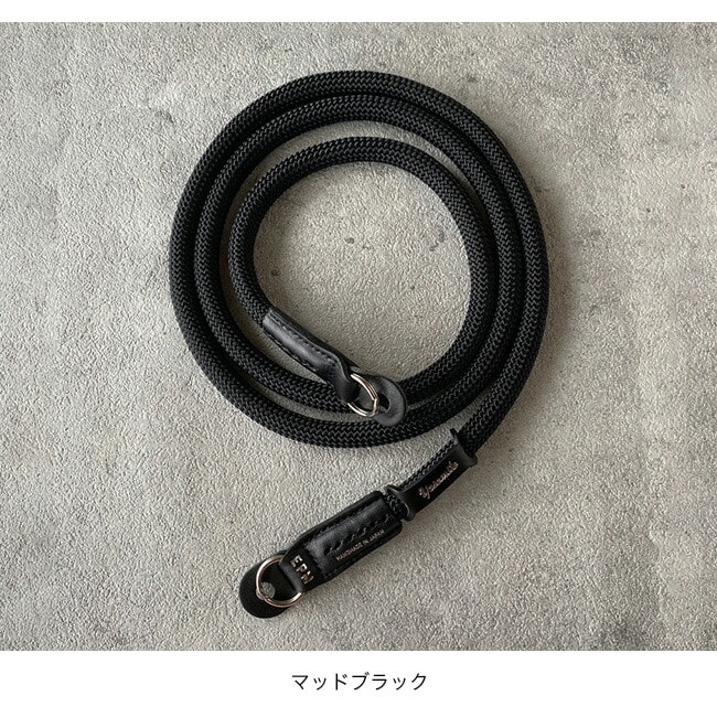 マッドブラック