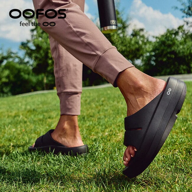 OOFOS ウーフォス ウーメガウーアー