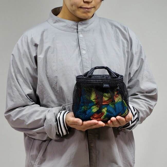 Light sewing machine