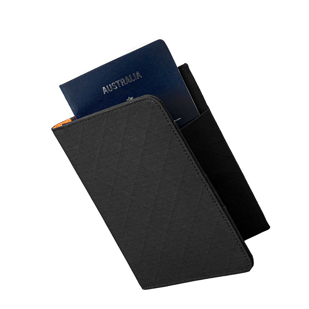 [ALPAKA]ARK BIFOLD PASSPORT WALLET AXOGRID　ブラック