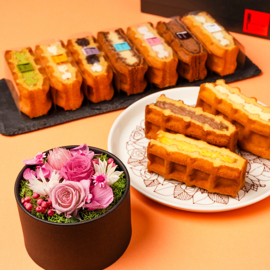 フラワ―ドーム付ワッフルケーキ10個ピンクお中元 2026 お中元 お菓子 スイーツ 贈り物 ギフト 誕生日
