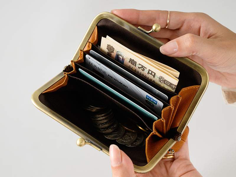 ANON ゴートレザー がま口財布