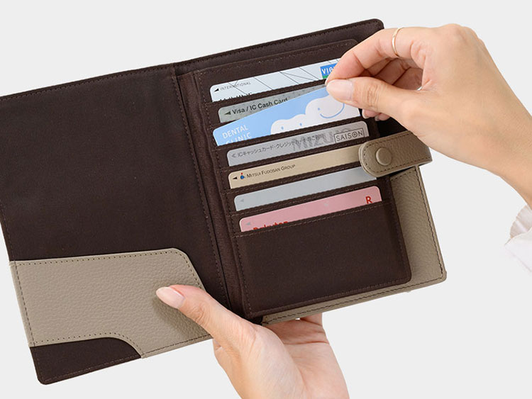 MILAGRO シュリンクレザー・マルチウォレット(パスポート、お薬手帳)・トープ トープ