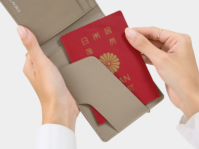 MILAGRO シュリンクレザー・トラベル対応2つ折り財布・トープ トープ