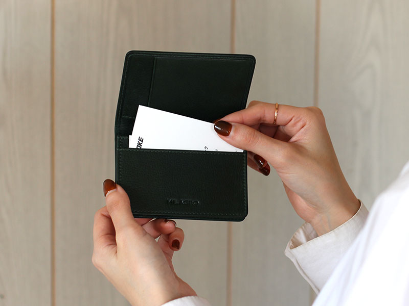 MILAGRO 牛革ソフトミリング・通しマチ名刺入れ・ブラック ブラック