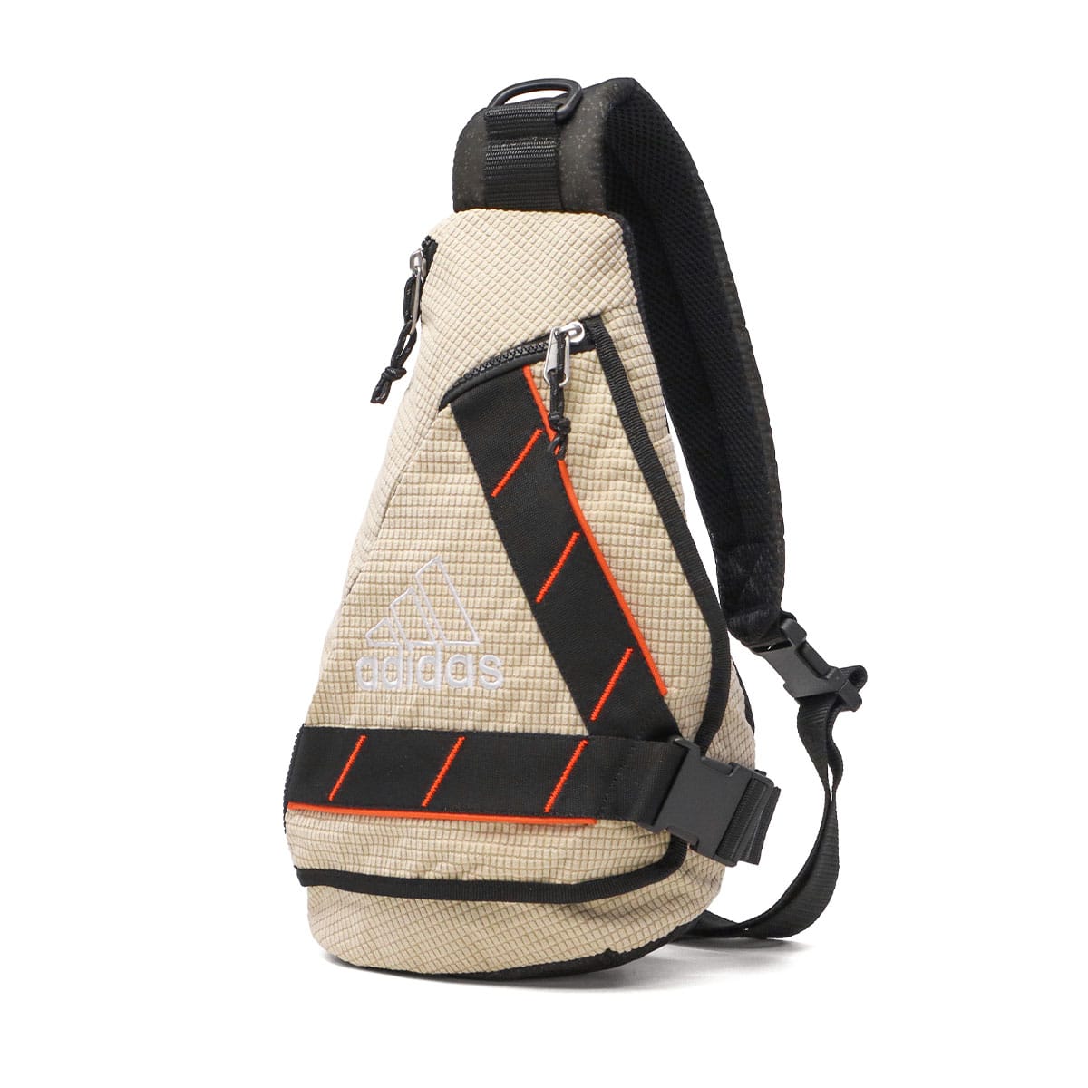 ストーンカーキ×ブラック