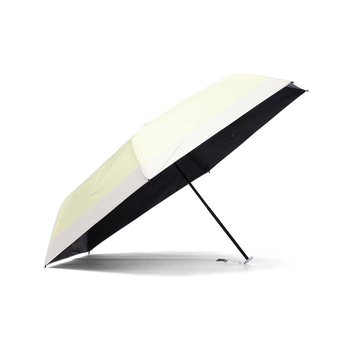 ライトイエロー