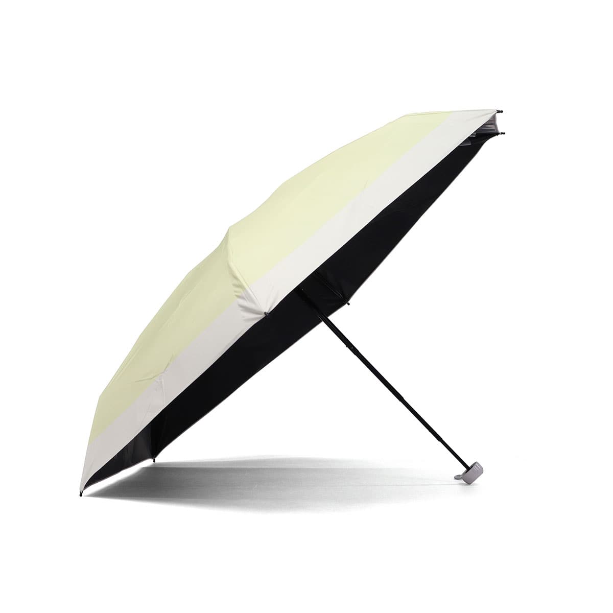 ライトイエロー