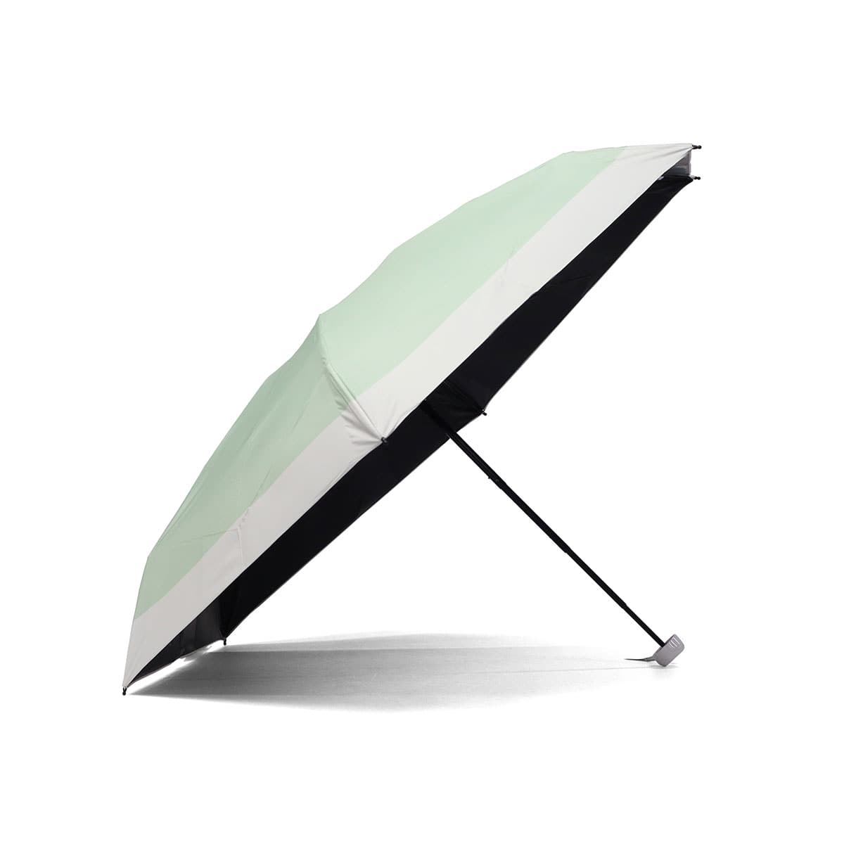 ライトグリーン