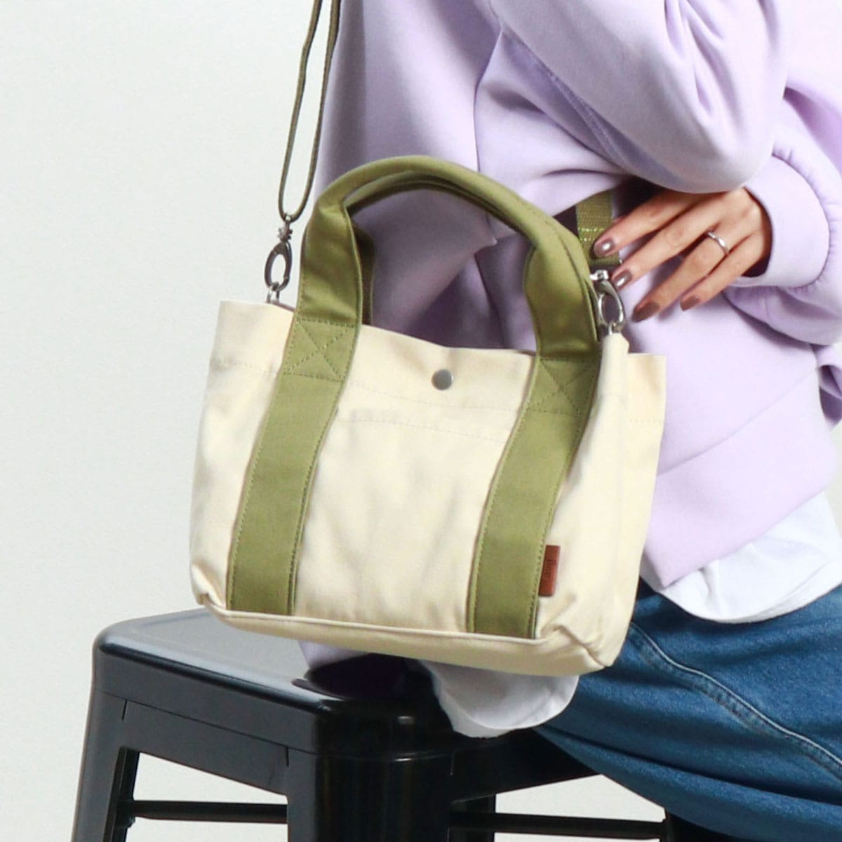 アイボリーxカーキ