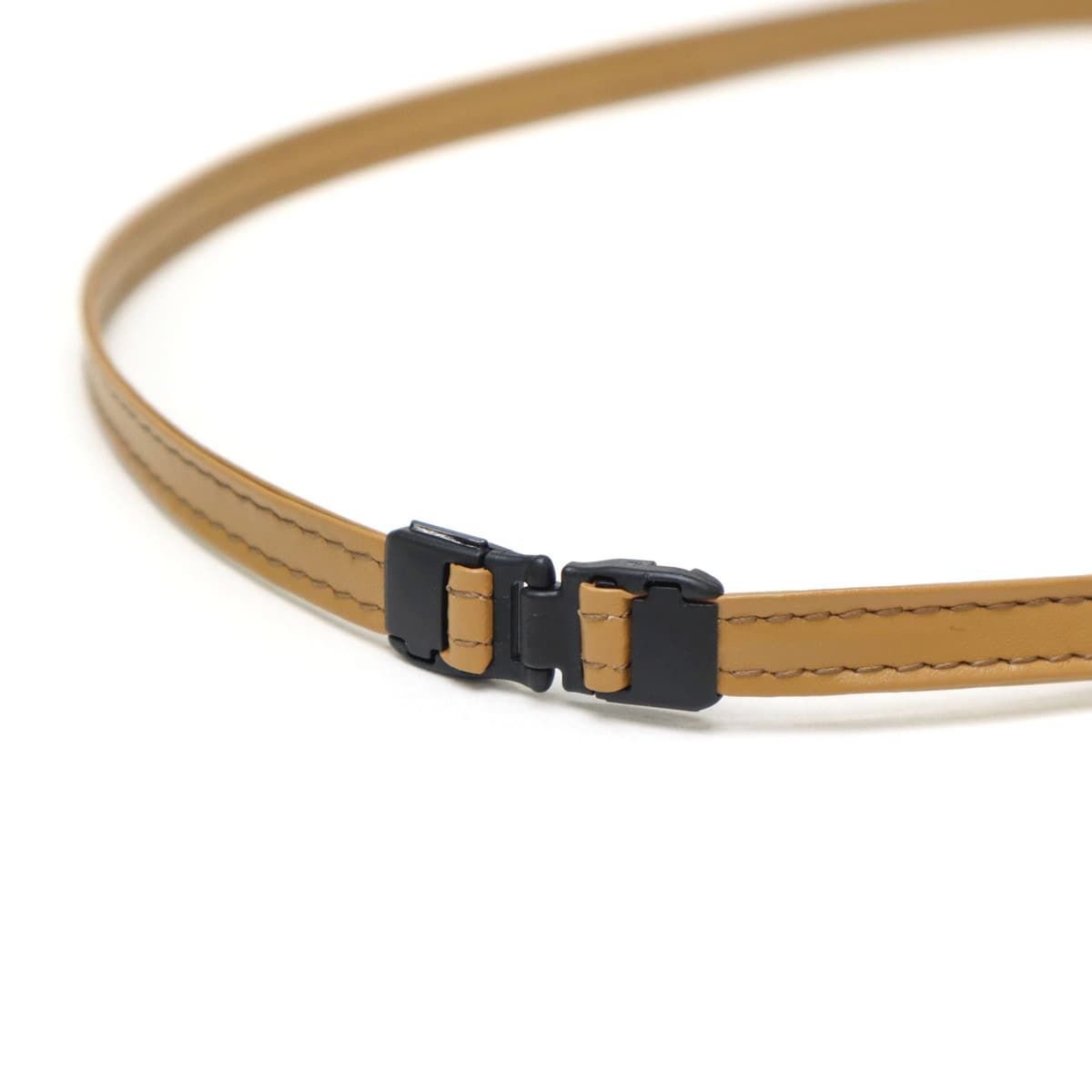 ランバン オン ブルー IDケース メンズ 本革 LANVIN en Bleu IDカードホルダー IDカードケース ブランド レザー 牛革 革 ネックストラップ リール付き おしゃれ 軽量 カード スタンパ 522606 キャメル
