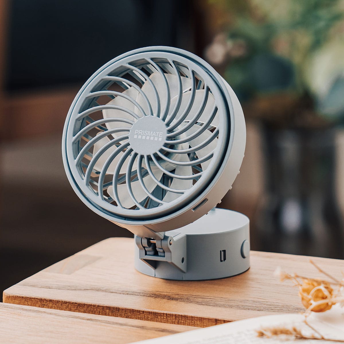 スモーキーブルー