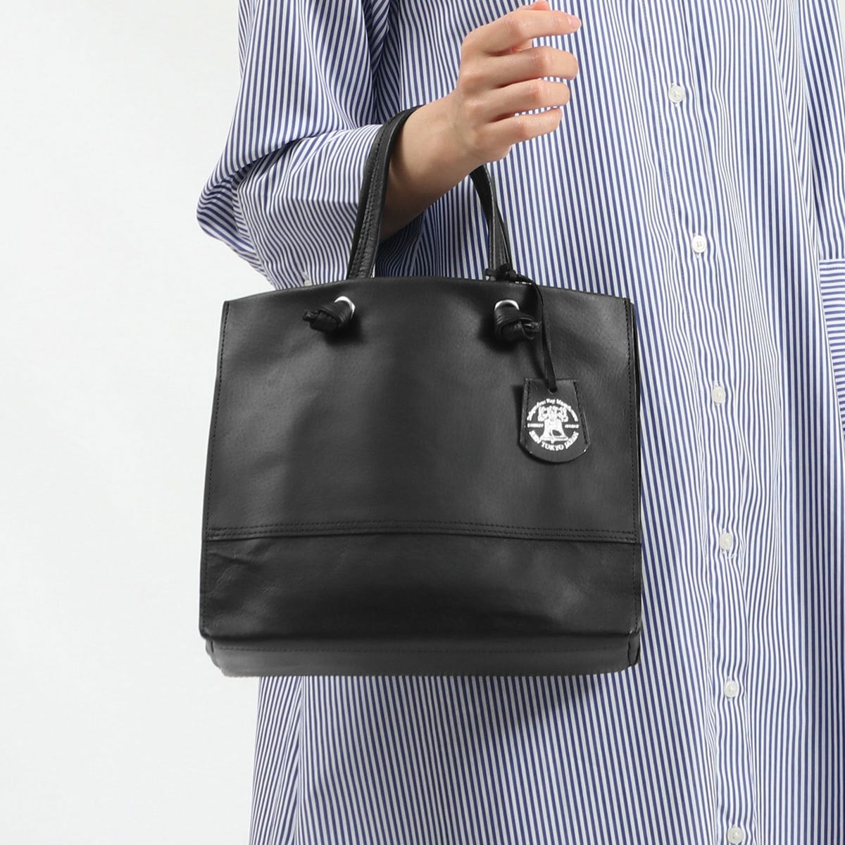 マットブラック