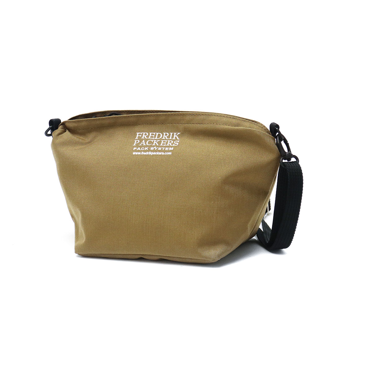 フレドリックパッカーズ ショルダーバッグ FREDRIK PACKERS ショルダー FAM SHOULDER 斜めがけ 小さめ コンパクト Mサイズ 2.5L 日本製 シンプル メンズ レディース